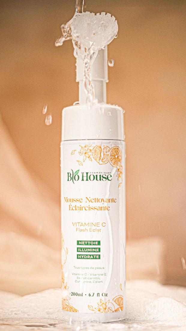 Mousse Nettoyante Éclaircissante – Flash Éclat